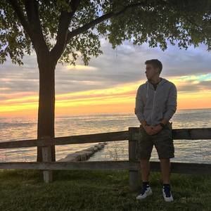 Meet your Posher, Pietro